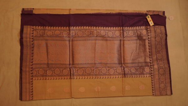 Luxurious Toshor Purple Saree with Stunning Contrasts and Zari Work