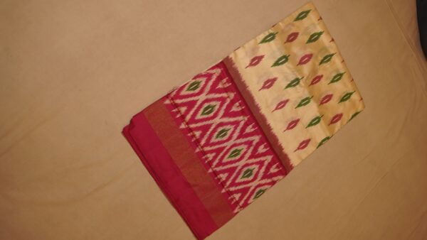 Classic Fusion: EK-Koth Silk Saree in Offwhite and Rose Pink Hues